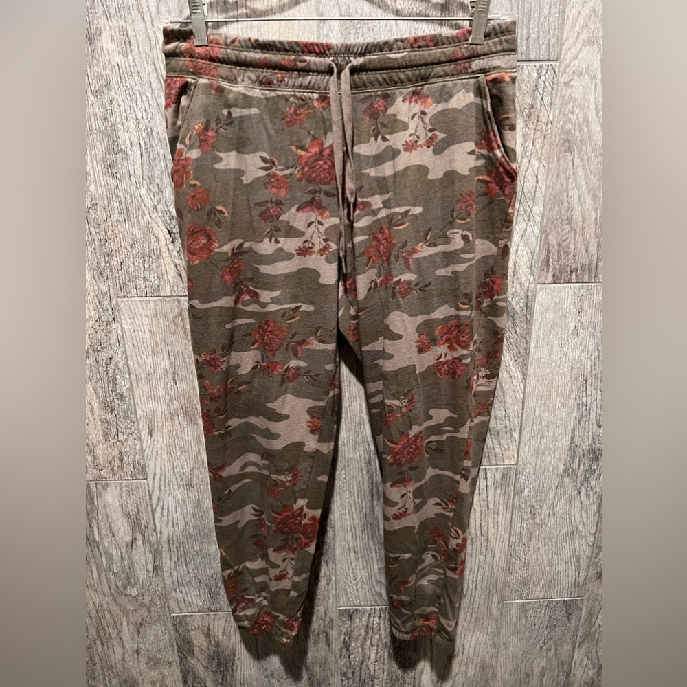 Maurice’s women’s joggers